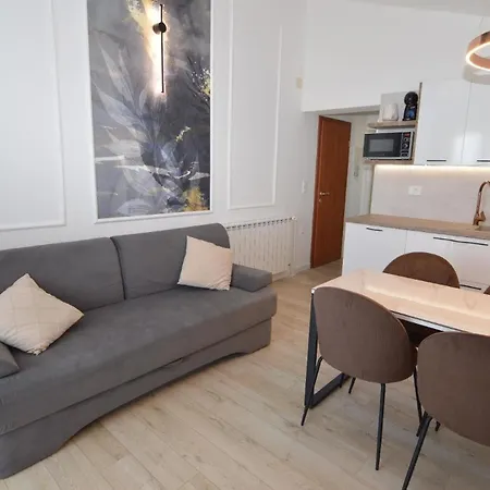 Ferienwohnung Fuer 2 Personen Ca 25 M In Starigrad-paklenica, Gespanschaft Zadar * 斯塔利格拉德-帕克利尼卡